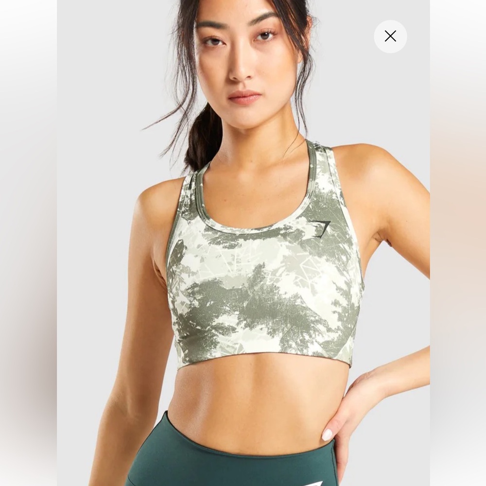 GYMSHARK ESSENTIAL RACER BACK SPORTS BRA